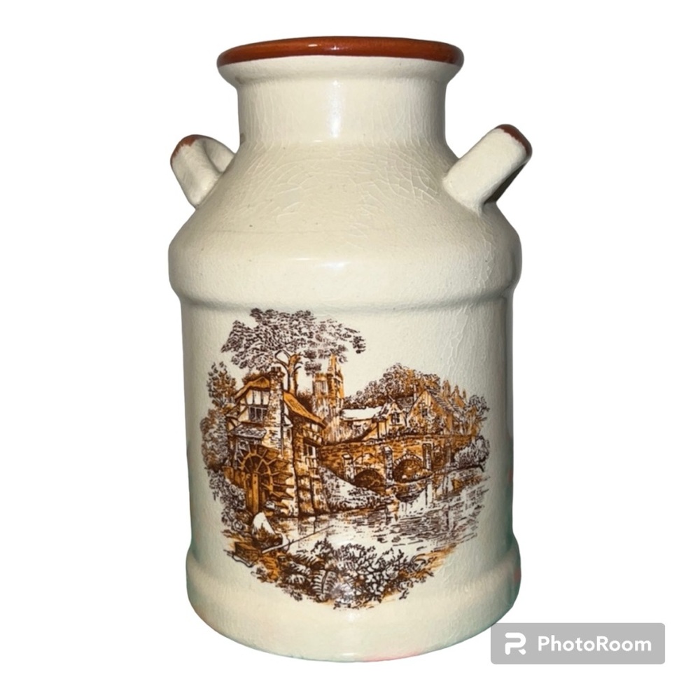 VINTAGE | Milk Jug | Made in Taiwan | Cream & Brown